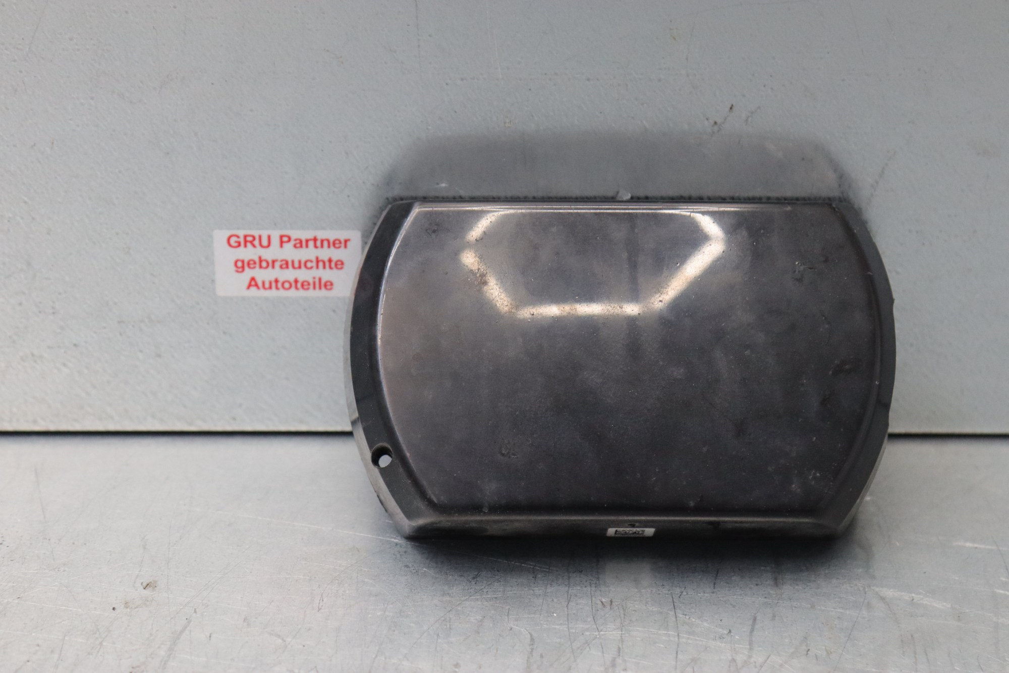 BMW G30 Spurhalteassistent Radarsensor Halterung6877219