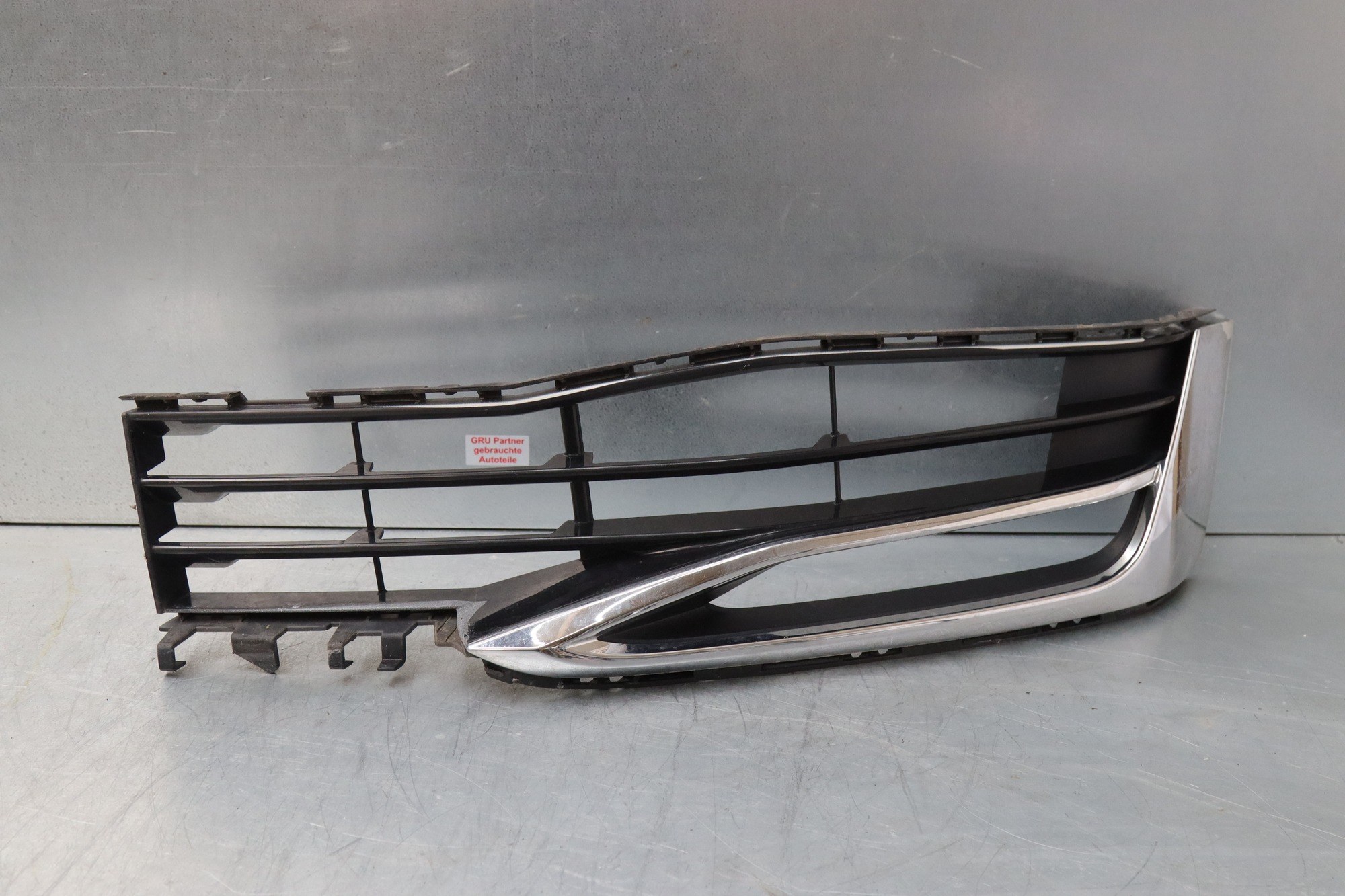 BMW 5 G30 Stoßfänger Lüftungsgitter rechts   51117385278