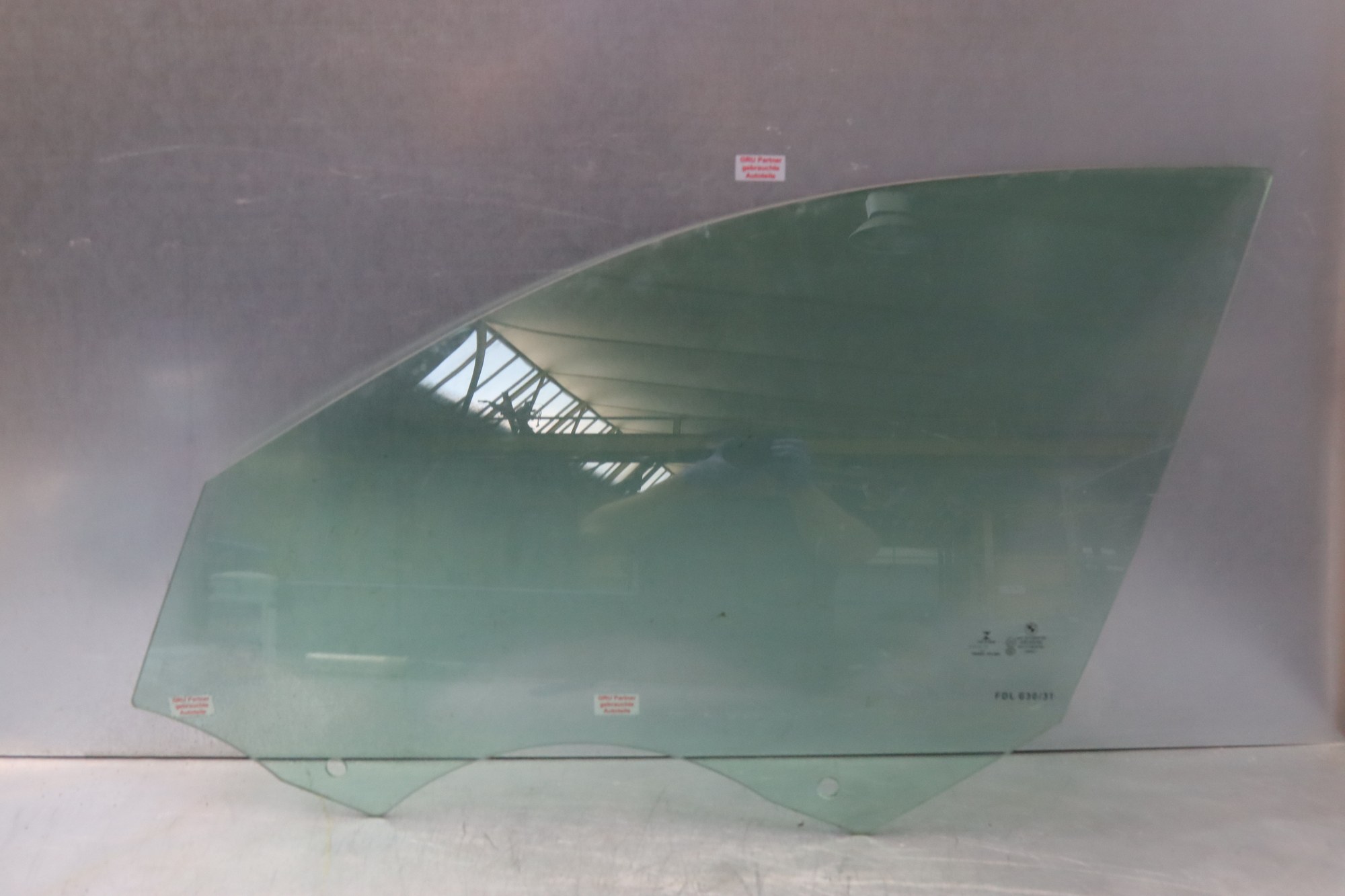Seitenscheibe BMW G30 G31 Tür vorne Links Glasverglasung grün ESG 7339455