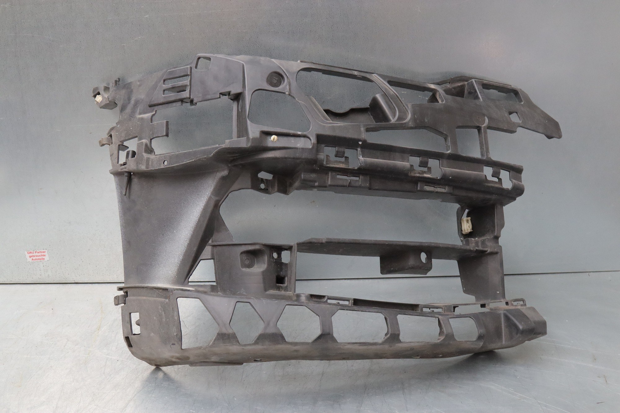 BMW 5er G30 G31 Aufnahme Nebelscheinwerfer 51117385346