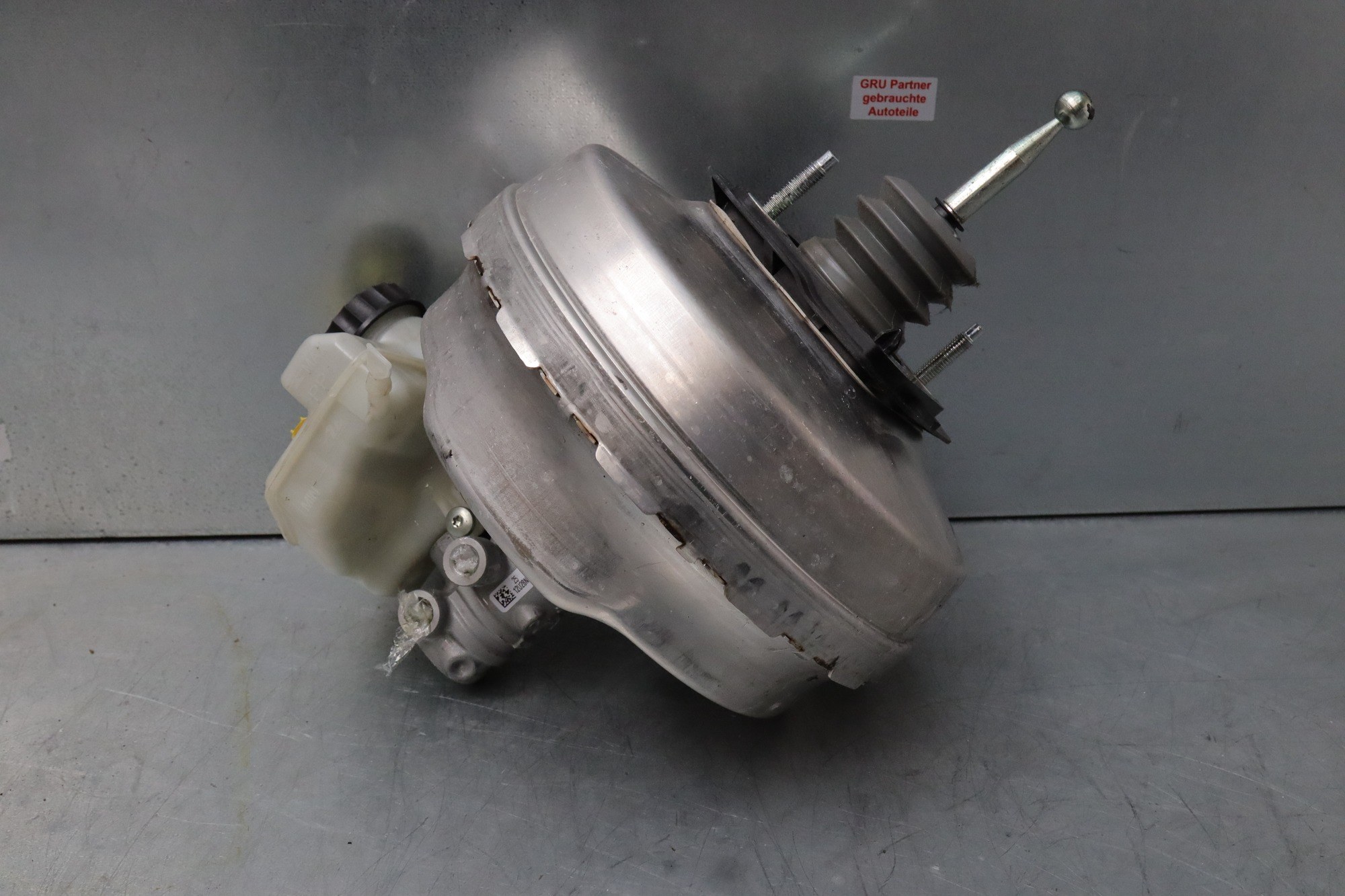 BMW 5 G30 G31 G38 2017 Bremskraftverstärker Servo  29686121004