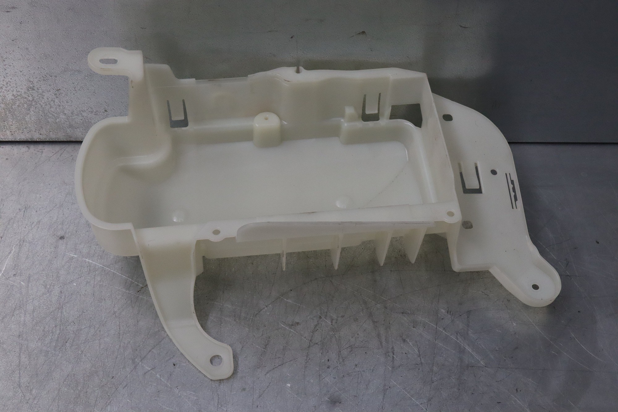 l BMW G30 G31 G32 Halter Stromverteiler Hinten Rechts 61139330542